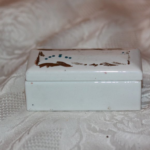 Elfinware stamp porcelain Box Trinket Vintage Original Sticker - Picture 1 of 3